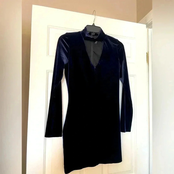 Design Lab Lord & Taylor Navy VELVET Long Sleeve Collar V Neck Mini Dress Medium - Picture 1 of 5